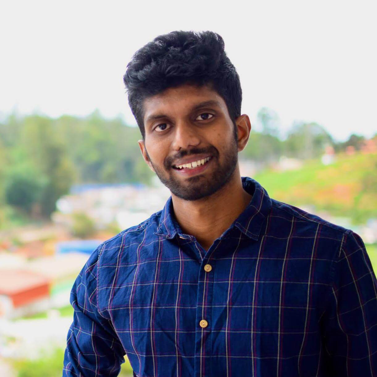 Vignesh S | Product Expert